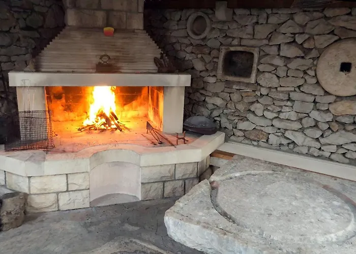 Holiday-home With Pool & Sea View In