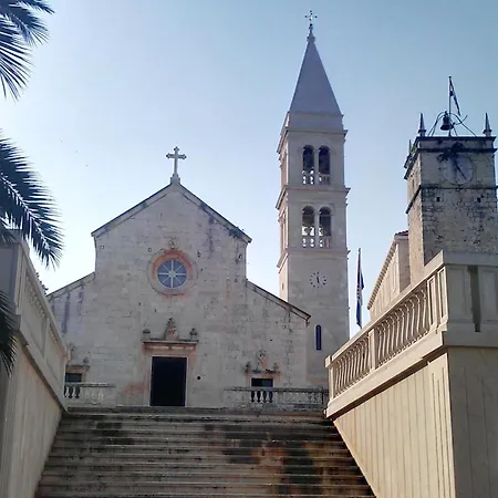 Holiday-home With Pool & Sea View In Villa