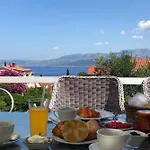 Holiday-home With Pool & Sea View In Villa *