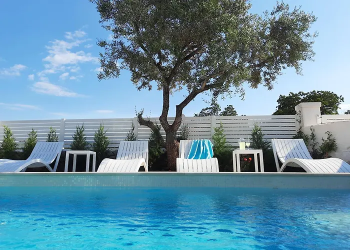 Villa Holiday-home With Pool & Sea View In Supetar