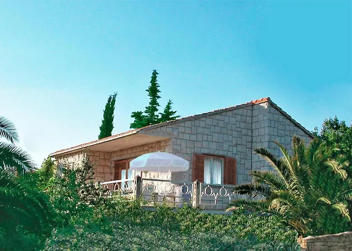 Holiday-home With Pool & Sea View In Villa Supetar